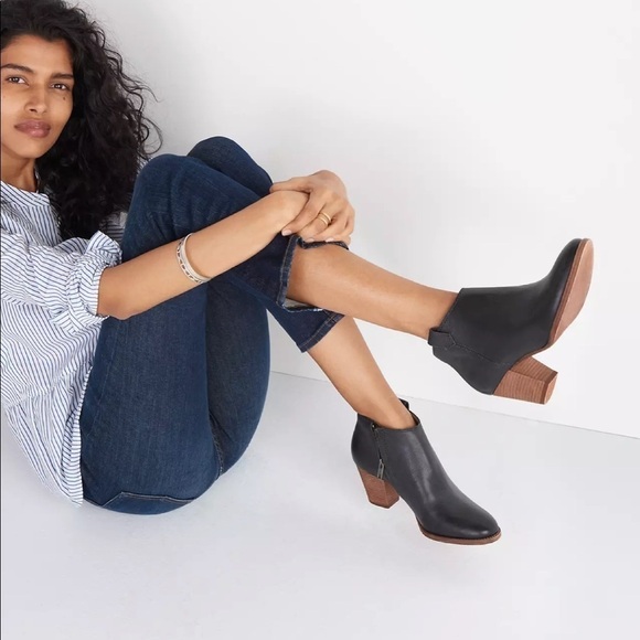 Madewell The Billie Boot in Leather - Picture 2 of 13